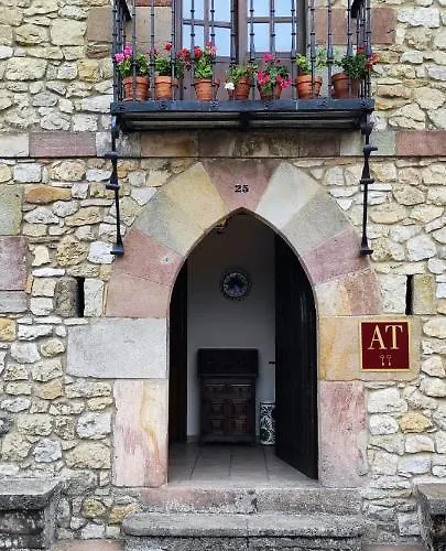 La Casa Solariega Appartement *